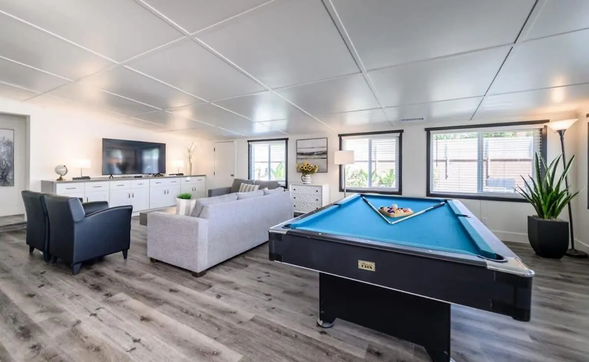 Spacious Disneyland 5 Bedroom 4 Bath House With Game Room Anaheim Villa