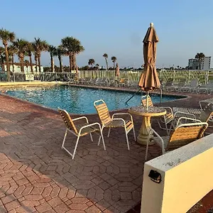 Seabliss, Oceanfront 1st Floor Cozy , Daytona Beach United States